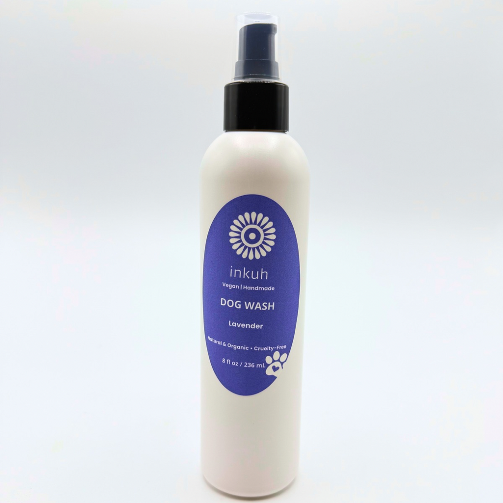 Bottle of Inkuh lavender dog wash – natural and organic dog shampoo with lavender scent.
